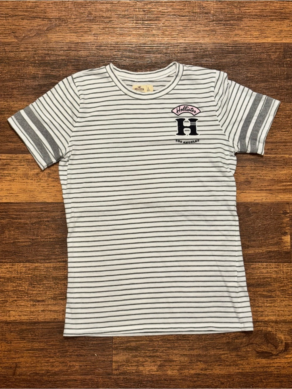Hollister y2k vintage 2000s White Tee with Thin Gray Stripes and Patch Logo